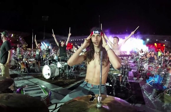 rockin1000-seven-nation-army-thats-live-2016