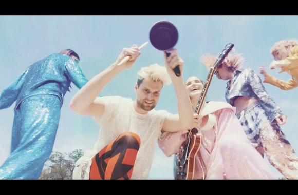 sofi-tukker-good-time-girl-feat-charlie-barker-official-video-ultra-music
