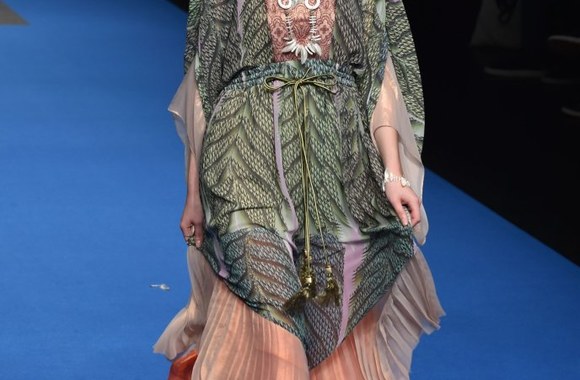 „Yuma Koshino“ 2016 m. pavasario-vasaros kolekcija