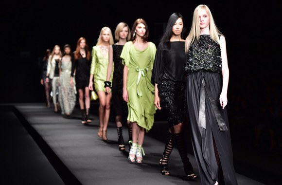 „Tae Ashida“ 2016 m. pavasario-vasaros kolekcija