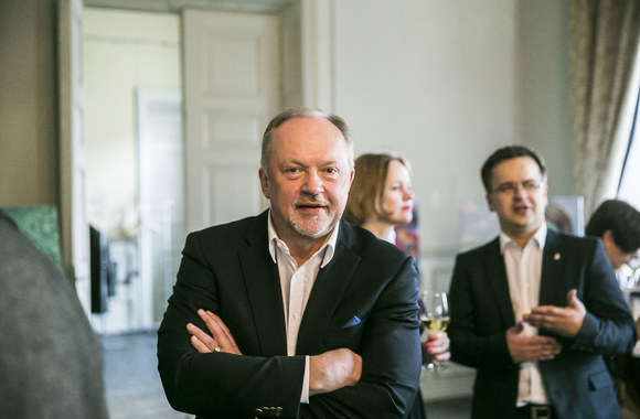 Parodos atidarymo akimirka