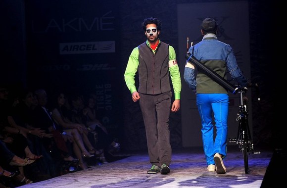 Arjun Khanna mados kolekcija