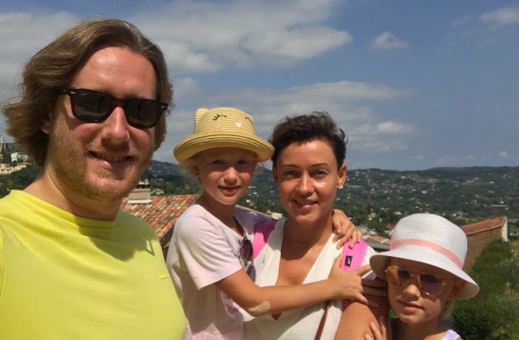 Aistė Jasaitytė-Čeburiak su šeima keliavo po Provansą / Asmeninio archyvo nuotr.