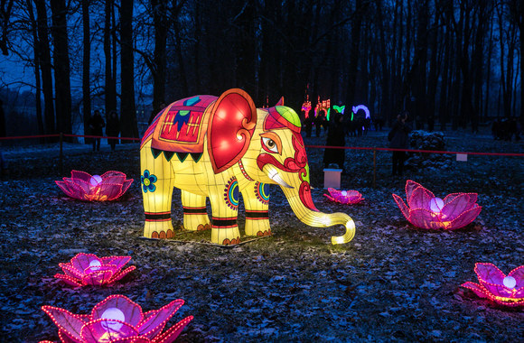 „Didieji Kinijos žibintai“ Pakruojo dvare