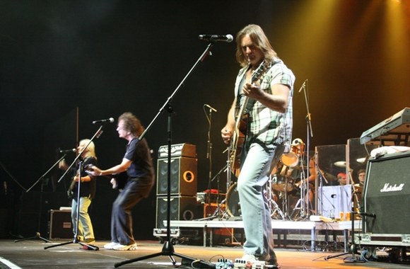 Grupė „Smokie“ tapo pionieriais naujoje Klaipėdos arenoje.