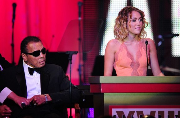 Muhammadas Ali ir Miley Cyrus