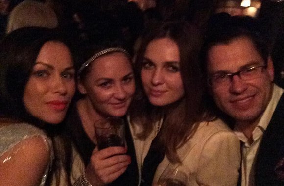 Asta Valentaitė su bičiuliais Paryžiuje