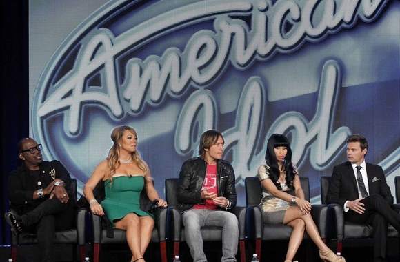 Iš kairės: Randy Jacksonas, Mariah Carey, Keithas Urbanas, Nicki Minaj ir Ryanas Seacrestas