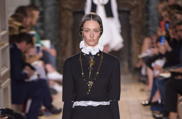 „Valentino“ 2016 m. rudens-žiemos aukštosios mados kolekcija