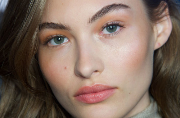 Elizabeth Grace, „Max mara“ makiažas