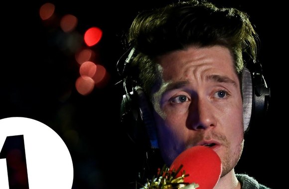 bastille-all-i-want-for-christmas-cover-radio-1s-piano-sessions