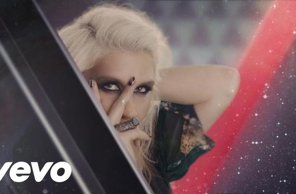 keha-die-young-official