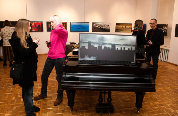 Parodos atidarymo akimirka