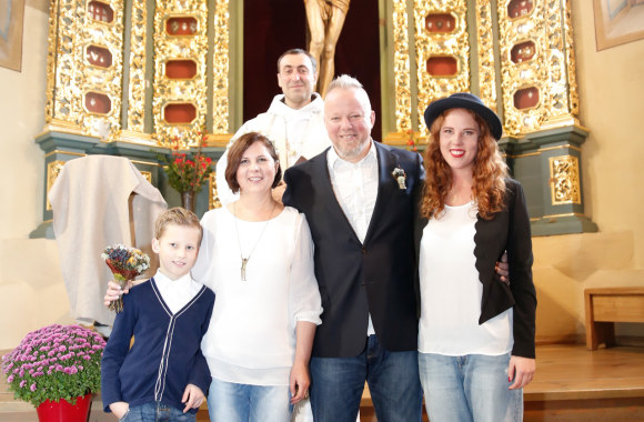 Vytaras ir Laisvė Radzevičiai su vaikais Auguste ir Vincentu / Asmeninio albumo nuotr.