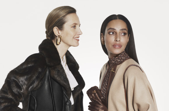 Kalėdinė „Burberry“ reklamos kompanija/„Burberry“ nuotr.