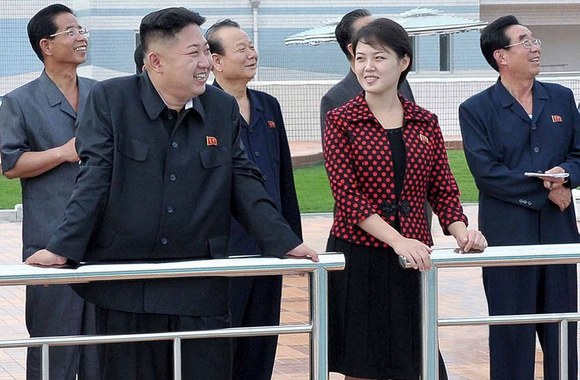 Kim Jong-Unas su žmona Ri Sol Ju 