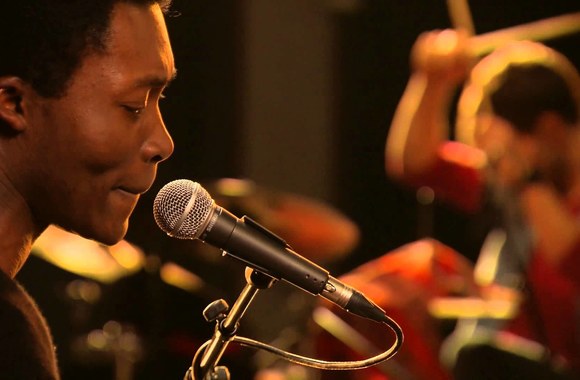 benjamin-clementine-le-ring-live