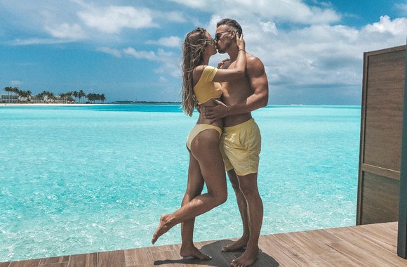 Gabija Sruogiūtė su mylimuoju Mindaugu ilsėjosi Maldyvuose / Asmeninio albumo nuotr.