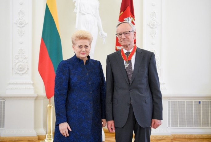 Dalia Grybauskaitė ir Algis Piskarskas / Roberto Dačkaus nuotr.
