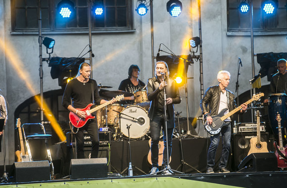 „Pelenų“ 20-ojo gimtadienio akimirka