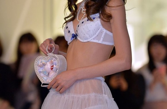 „San-ai“ kolekcijos pristatymas Tokijuje 