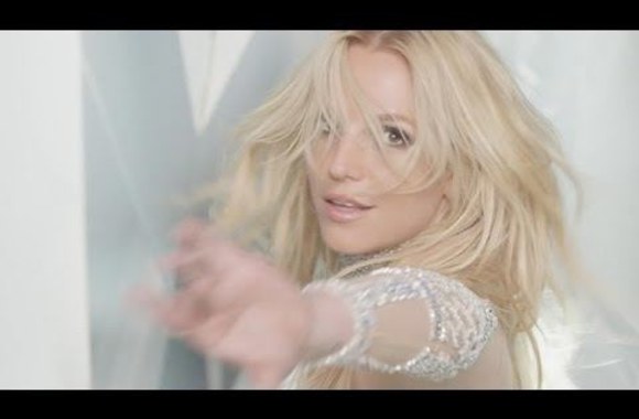 exclusive-behind-the-scenes-of-britney-spears-ad-for-her-new-fragrance-private-show