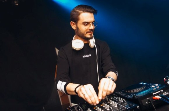 Vaikų chirurgas ir didžėjus Benediktas Jonuška 