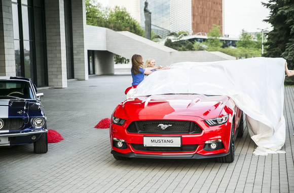 „Ford Mustang“ pristatymo vakarėlio akimirka