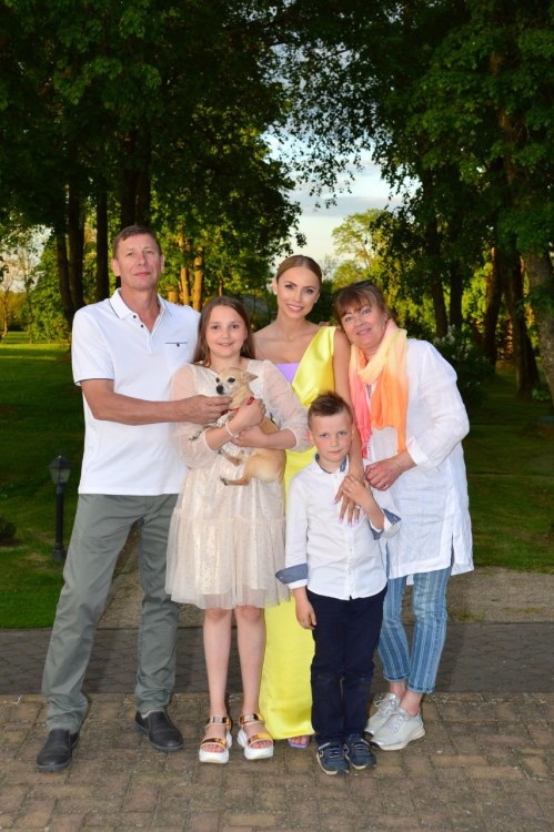 Goda Alijeva su šeima / Asmeninio albumo nuotr.

