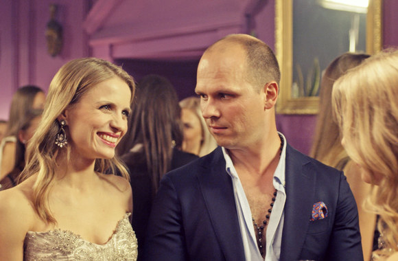 Komedija „Tarp mūsų, berniukų...“