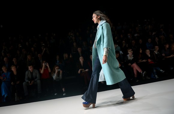 „Mercedes-Benz“ Rusijos madų savaitės 2016 m. kolekcijų modeliai