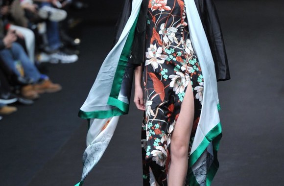 „Li Shiyong“ 2016 m. pavasario-vasaros kolekcija