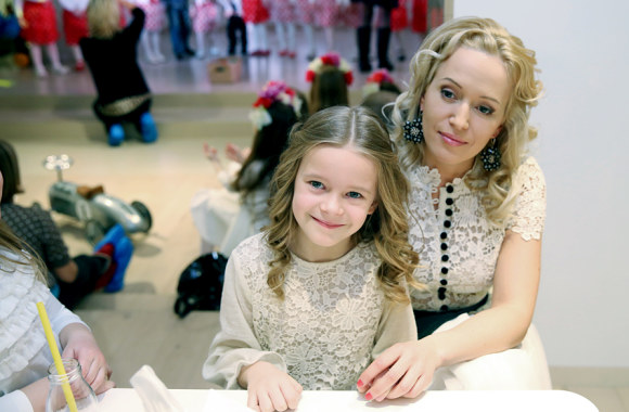 Elena Puidokaitė-Atlanta su dukra Saule