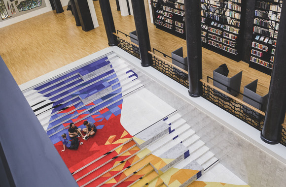 Jolita Vaitkutė sukūrė instaliaciją Martyno Mažvydo bibliotekoje/ Emilijos Vinžanovaitės nuotr.