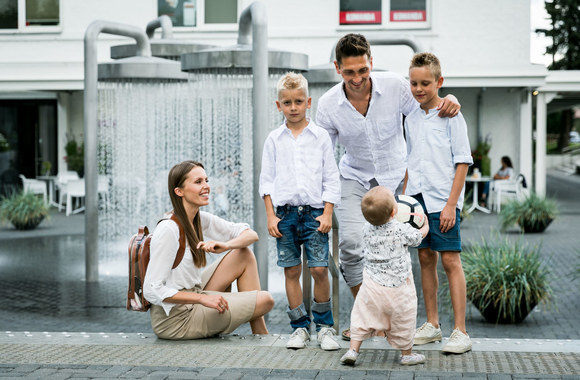 V. Grikšaitės-Česnauskienės  ir Deivido Česnauskio šeima 