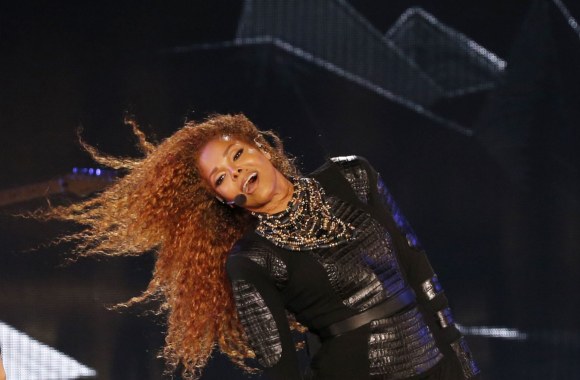 Janet Jackson pirmą vaiką pagimdė 50 metų