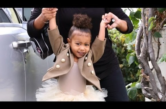 kim-kardashian-dukra-north-eina-i-baleto-pamoka