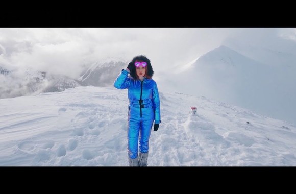 monique-nenoriu-grizt-namo