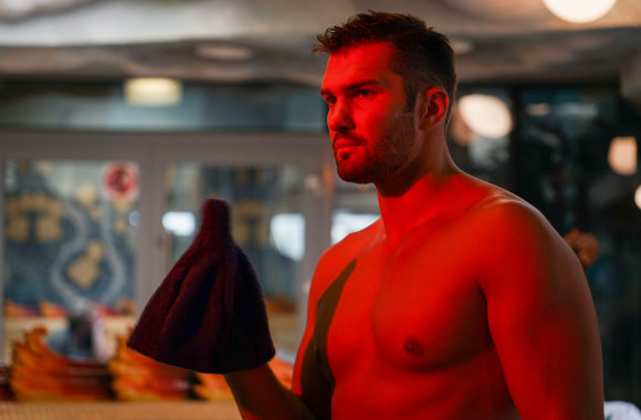 Žilvinas Tratas / Kadras iš filmo „Moterys meluoja geriau. Robertėlis. Antroji banga“