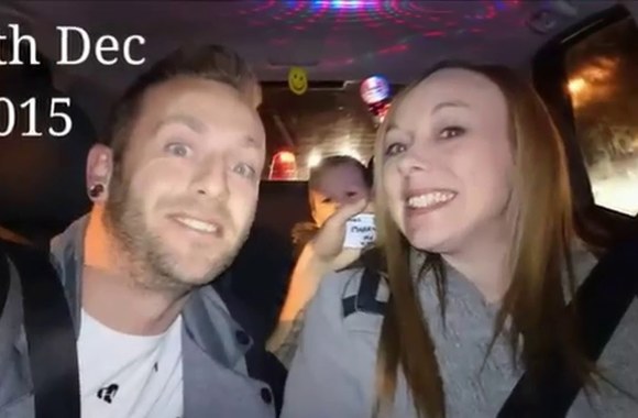 vaikinas-merginai-pirsosi-148-kartus