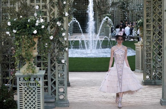 „Chanel“ aukštosios mados kolekcija