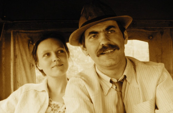 Virginija Kelmelytė ir Kostas Smoriginas / Kadras iš filmo „Amžinoji šviesa“