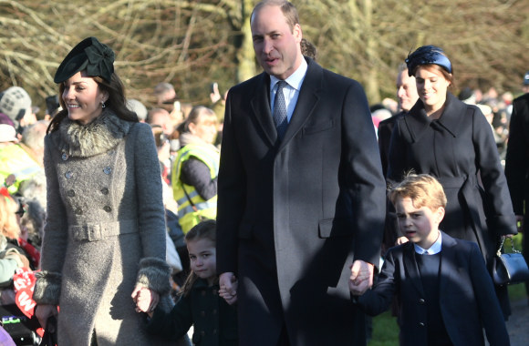 Britų karališkoji šeima lankėsi tradicinėse kalėdinėse mišiose/„Scanpix“ nuotr.