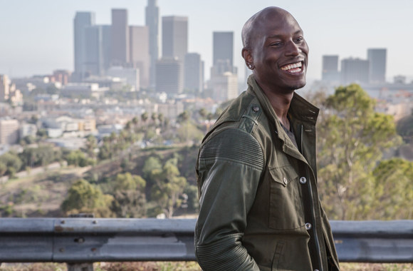 Tyrese'as Gibsonas filme „Greiti ir įsiutę 7“