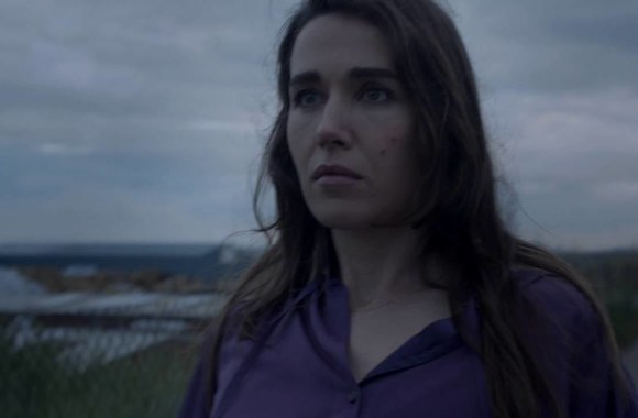 massive-attack-ghostpoet-come-near-me