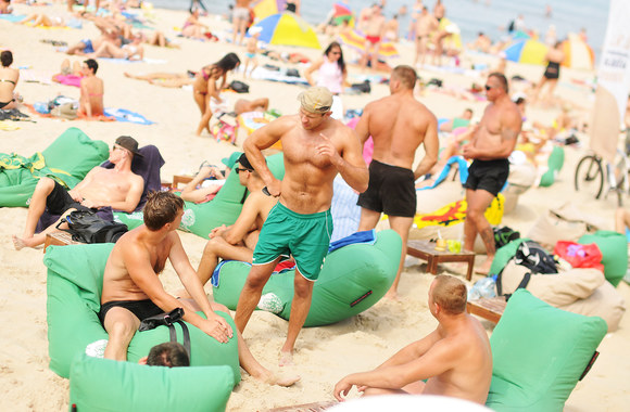 „Mojo Lounge“ lauko terasos lankytojai