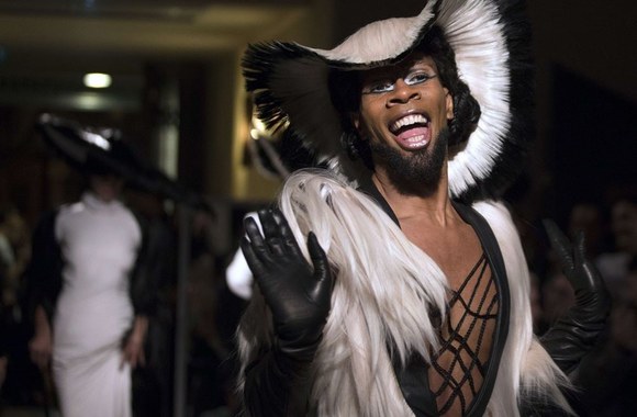 „Haute Coiffure“ kolekcijos modelis