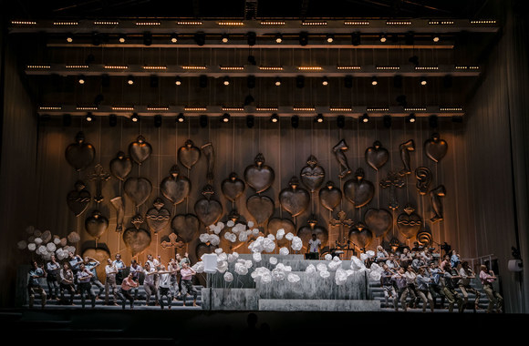 Vilniaus miesto šokio teatro „Low Air“ pasirodymas