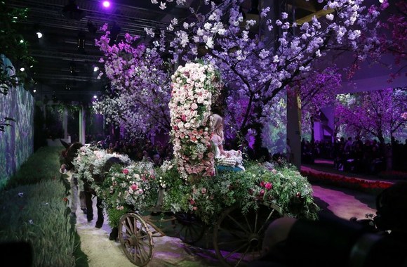 Kolekcijos pristatymo akimirka