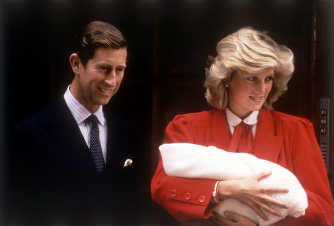 Princesė Diana ir princas Charlesas su sūnumi princu Harry 1984-aisiais / Vida Press nuotr.